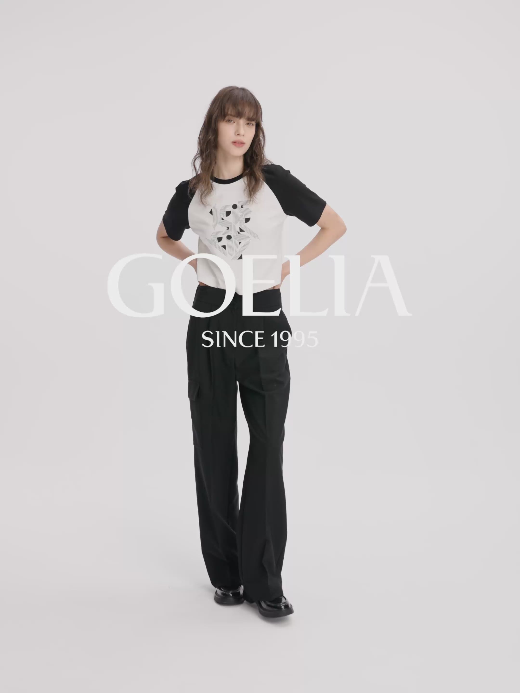 GOELIA X CHRISTINE PHUNG Camiseta corta con mangas raglán